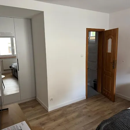 Lesne Zacisze 2 ゲストハウス *